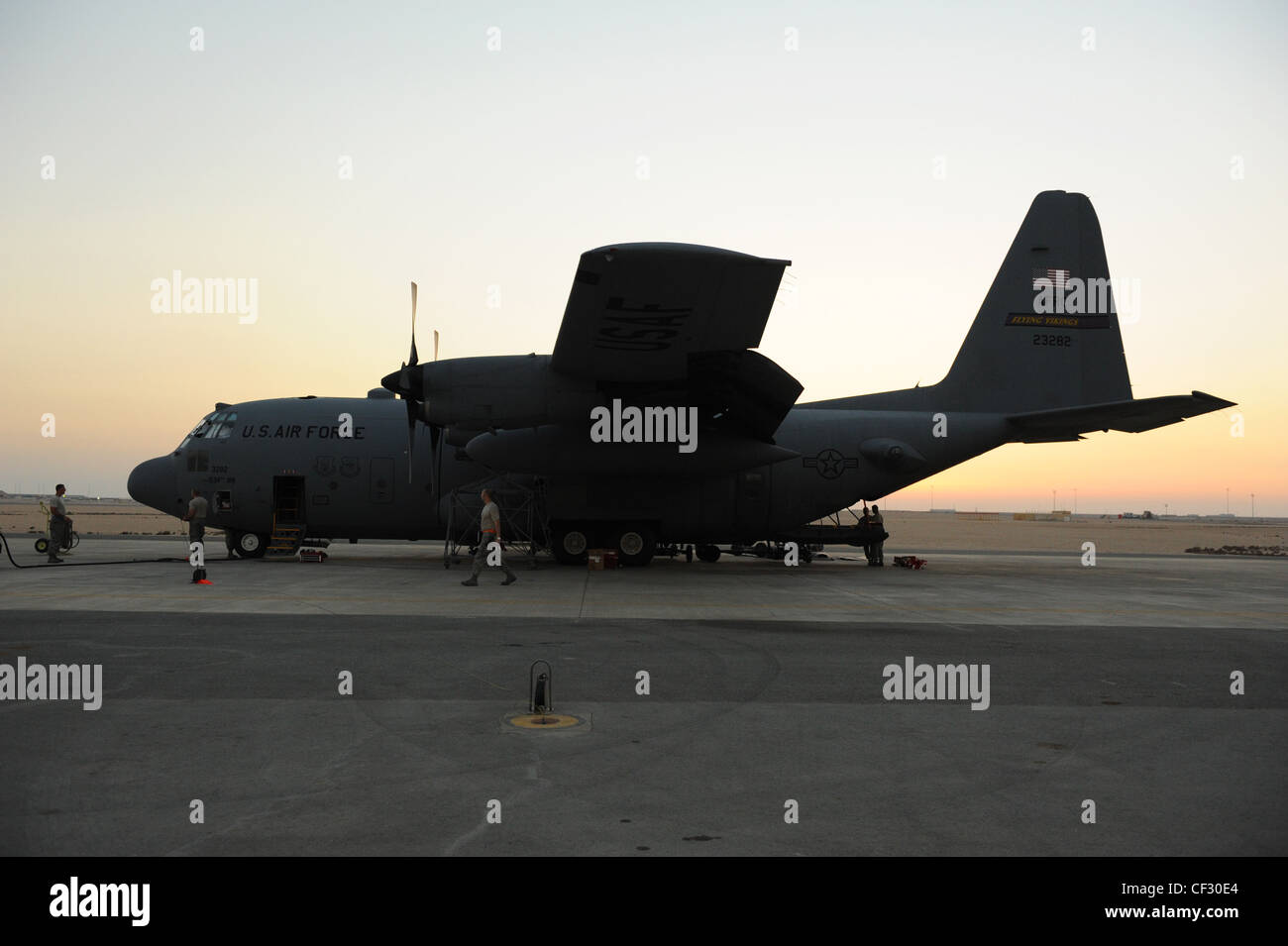 Reservec 130h3 hi-res stock photography and images - Alamy