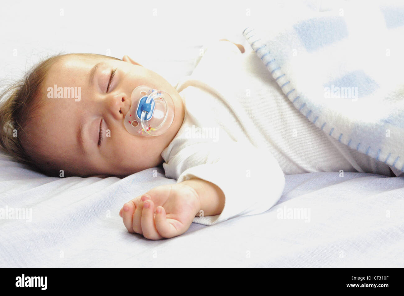 Making sense of sleep Knowing about babies sleep will help you find the best sleep routineyour baby Our sleep expert shares Stock Photo