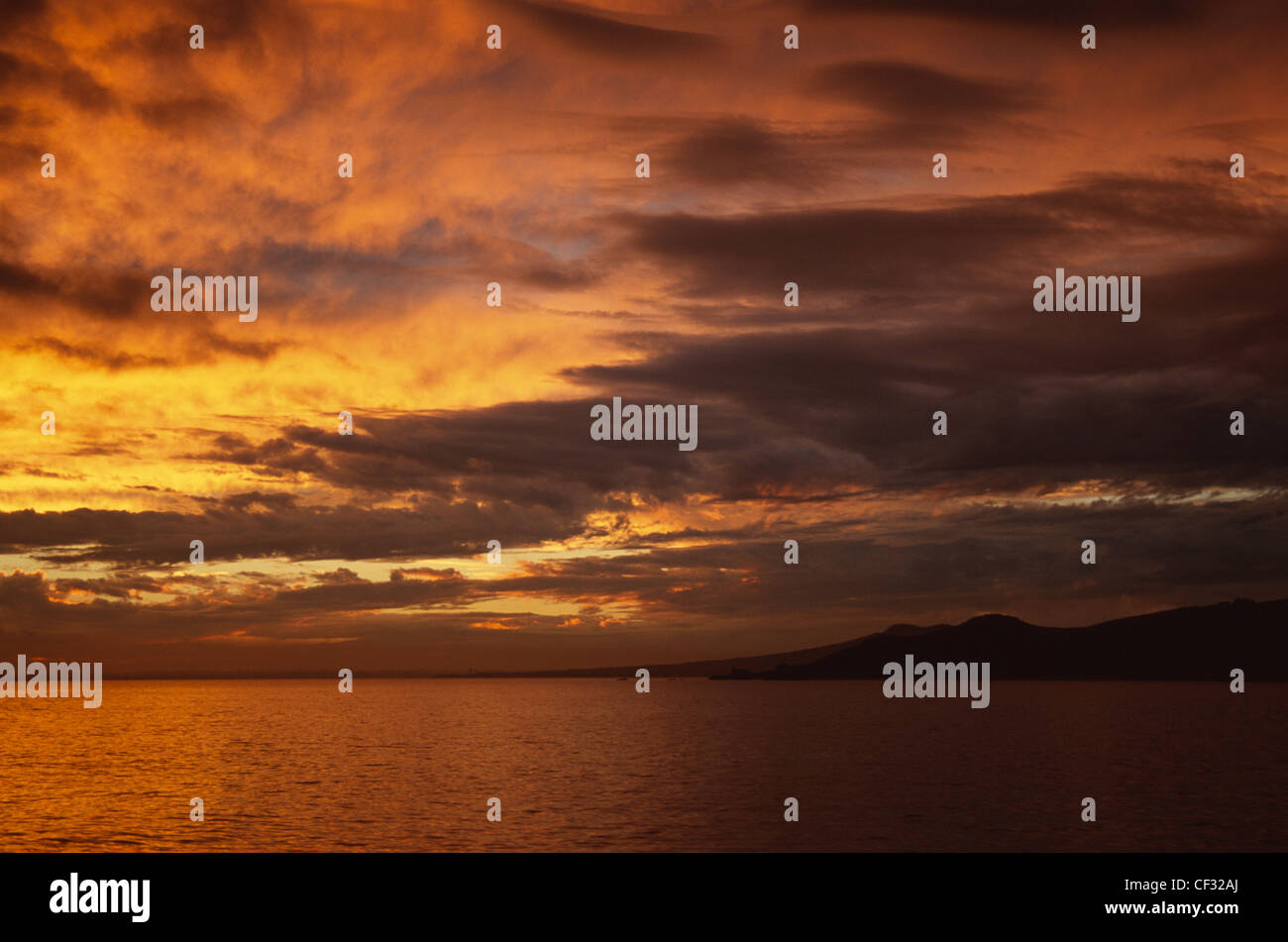red sky at night sunset sunrise Stock Photo - Alamy