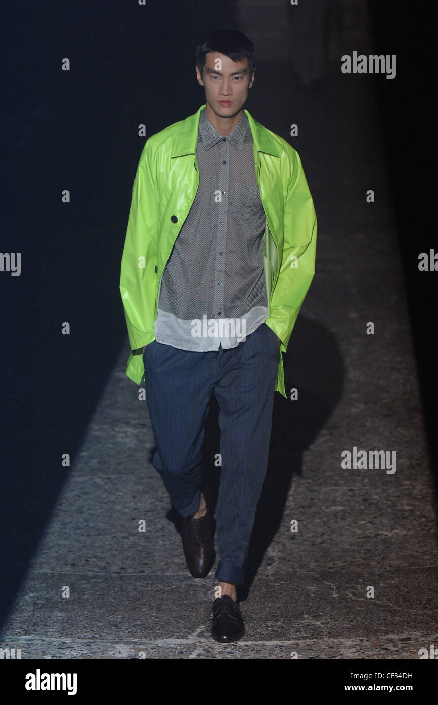 Dries van noten coat hi-res stock photography and images - Alamy