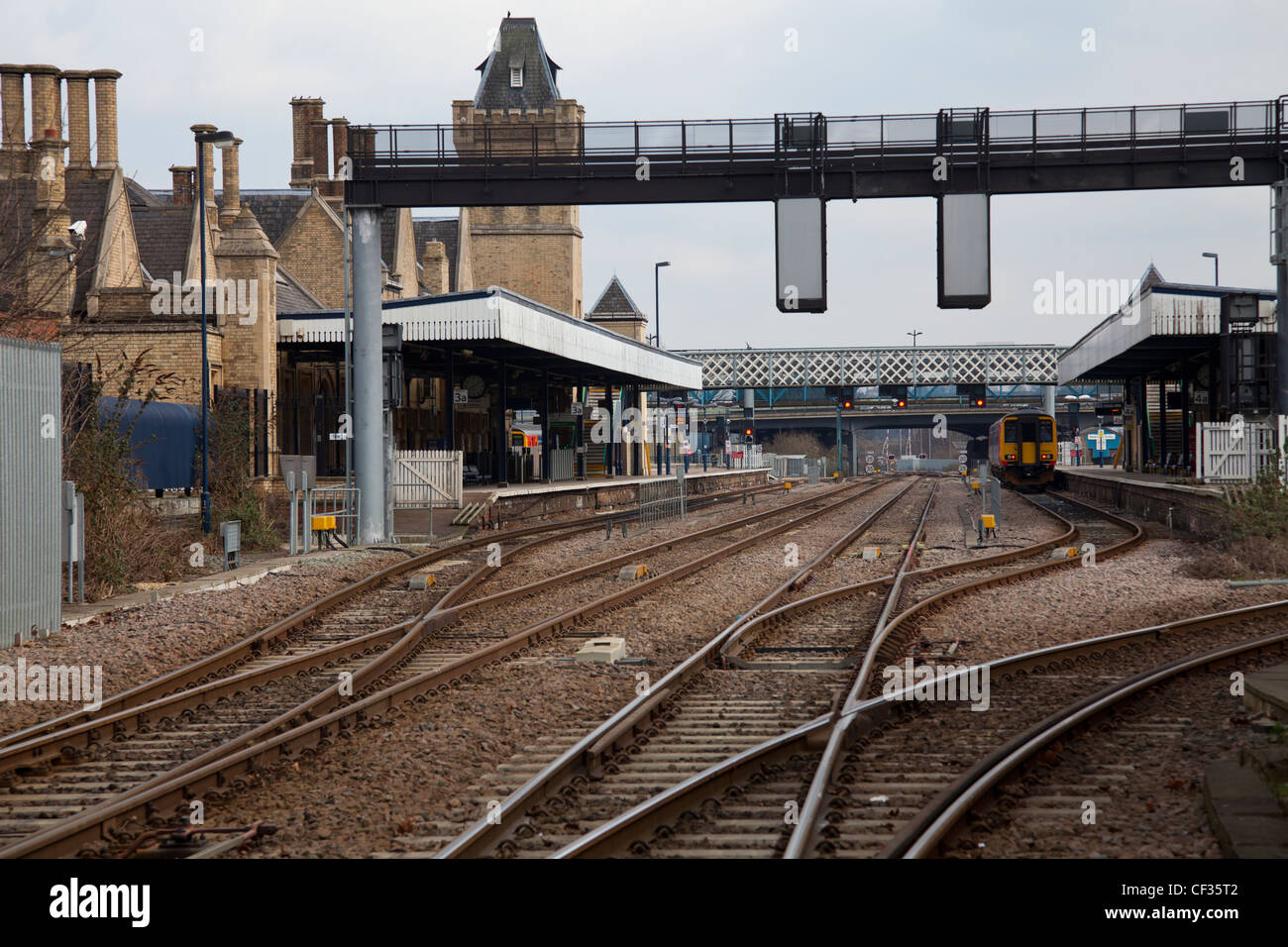 lincoln-train-station-stock-photos-lincoln-train-station-stock-images