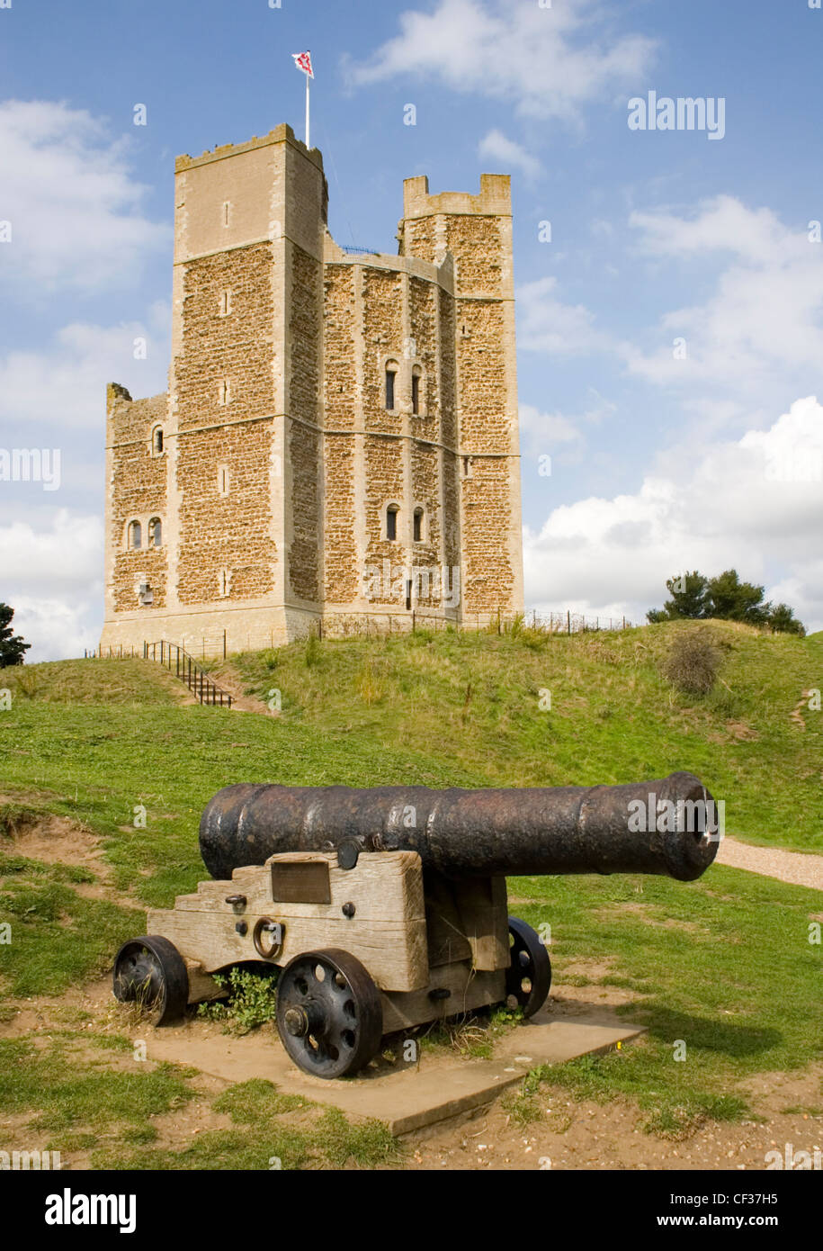 Orford Castle and canon Stock Photo Alamy