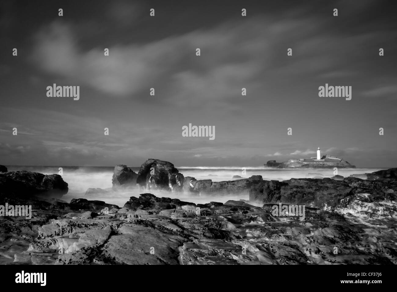 Black And White Lighthouse Storm Hi-res Stock Photography And Images ...