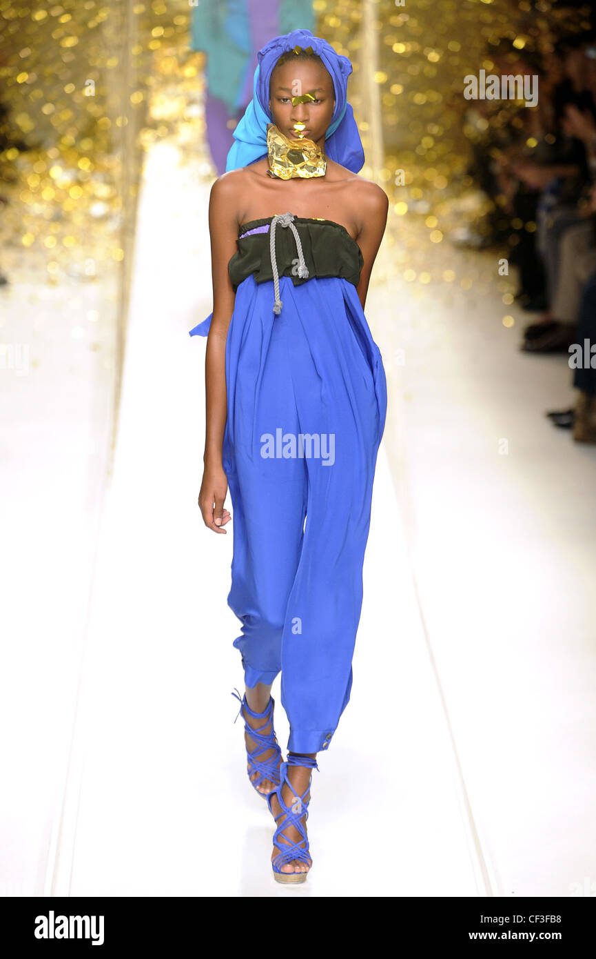 Kenzo Paris Ready to Wear Spring Summer A bright blue silk baggy empireline  bandeau jumpsuit, black bust section grey rope, a Stock Photo - Alamy