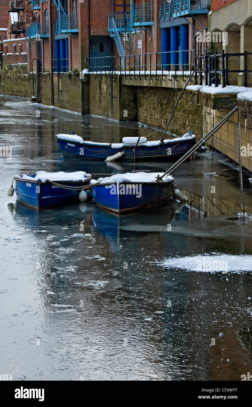 Frozen river ouse hi-res stock photography and images - Alamy