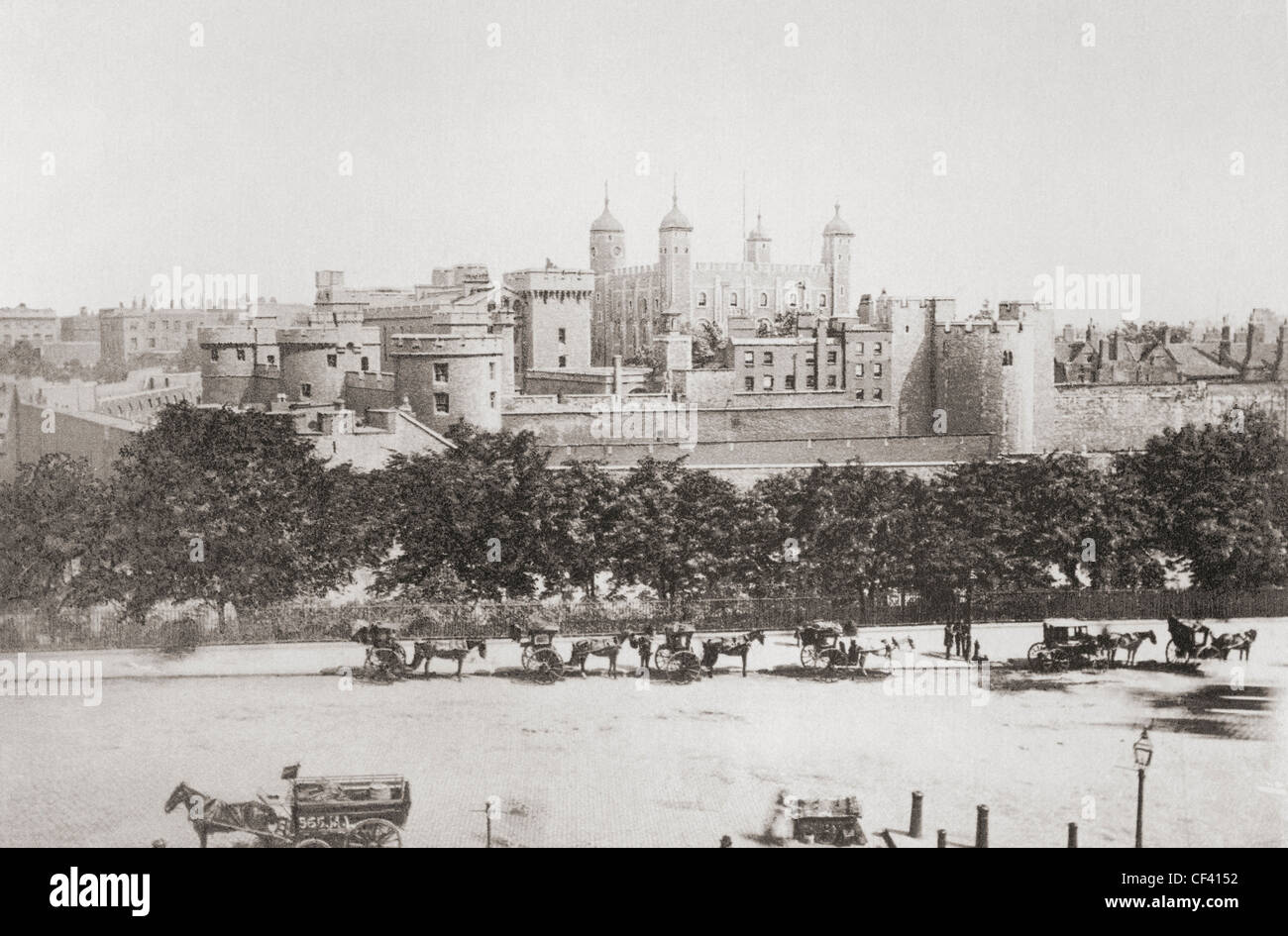 Her Majesty's Royal Palace and Fortress, known as the Tower of London, London, England, in the late 19th century. Stock Photo