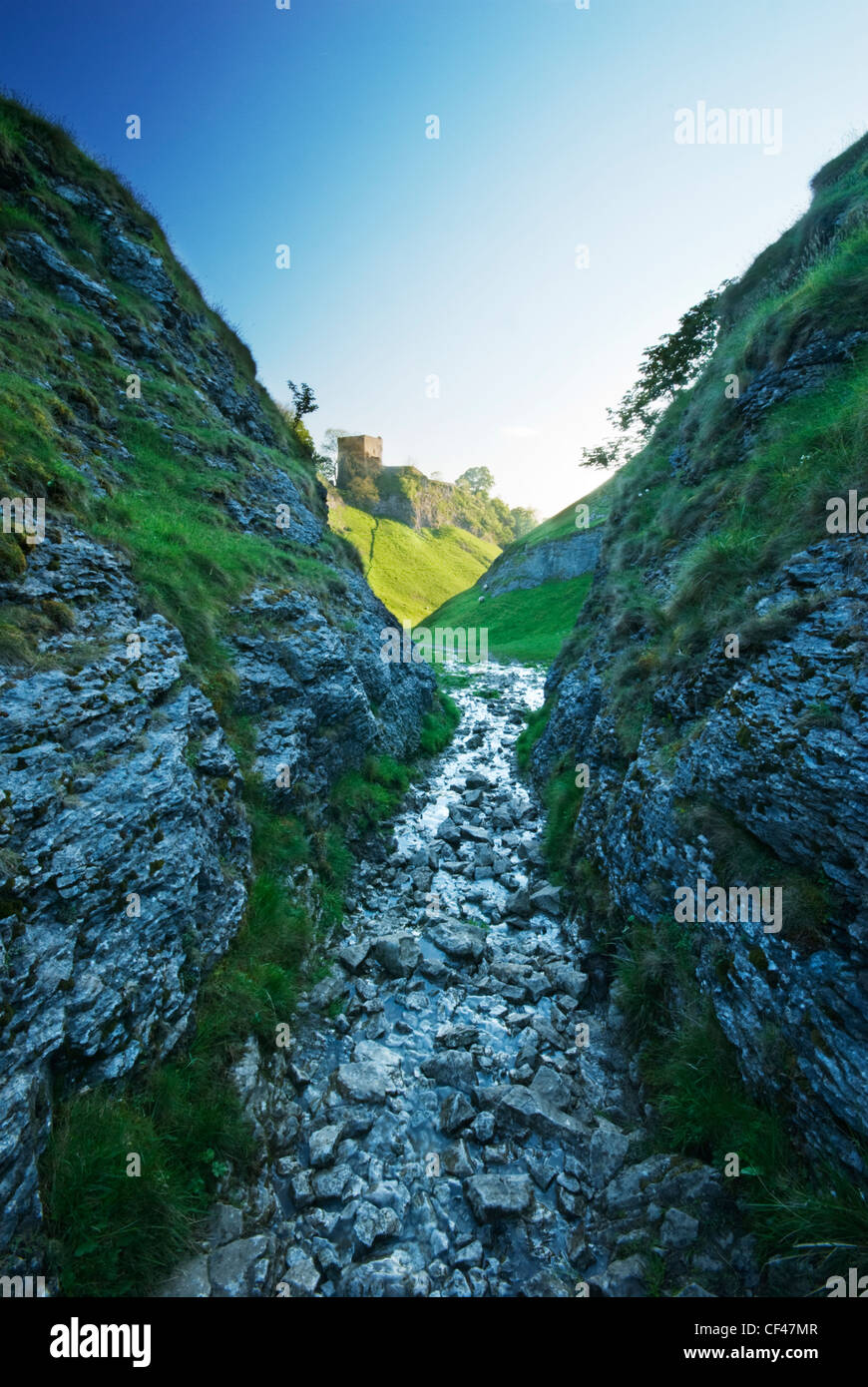 Peveril View Peveril Castle Peak District Stock Photos & Peveril Castle Peak ...