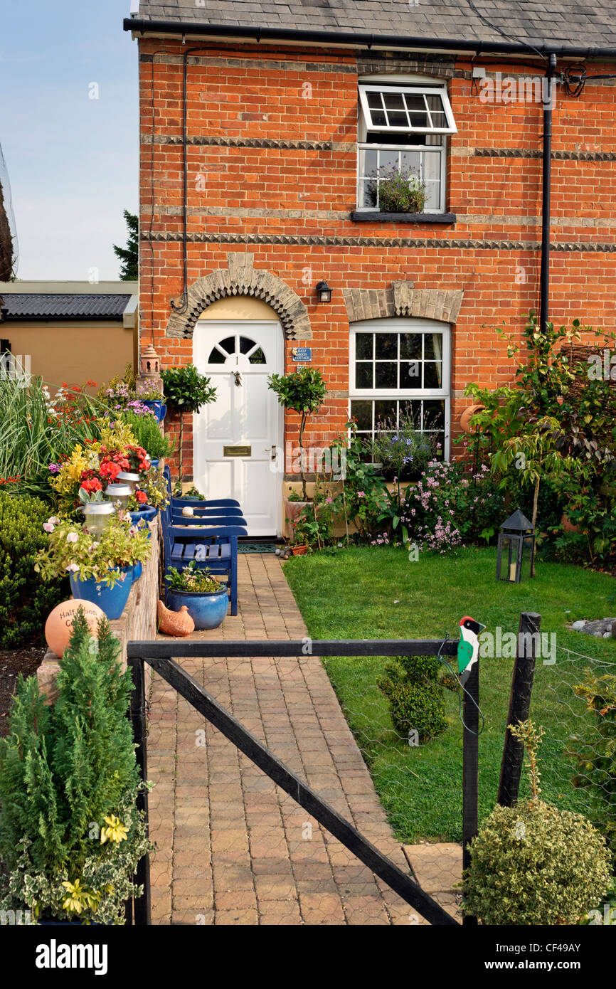 Half Moon Cottage. Belchamp St Paul is situated in the beautiful Stour