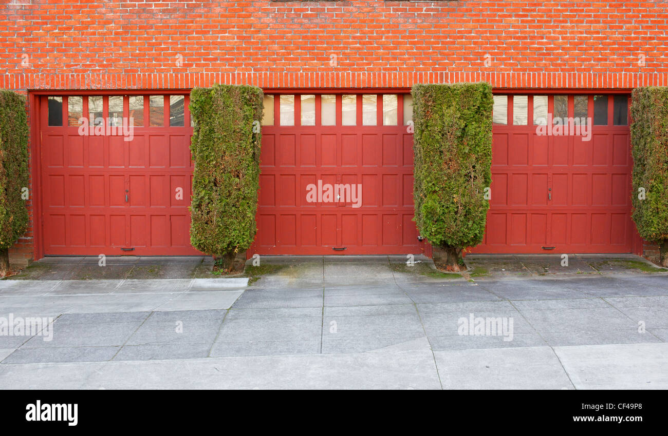 Triple garage hires stock photography and images Alamy