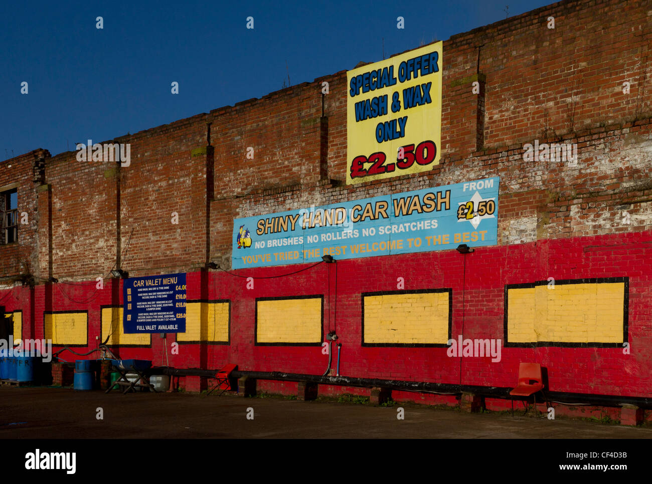 Shiny Hand Car Wash, Thornton Road, Bradford City Centre Stock Photo