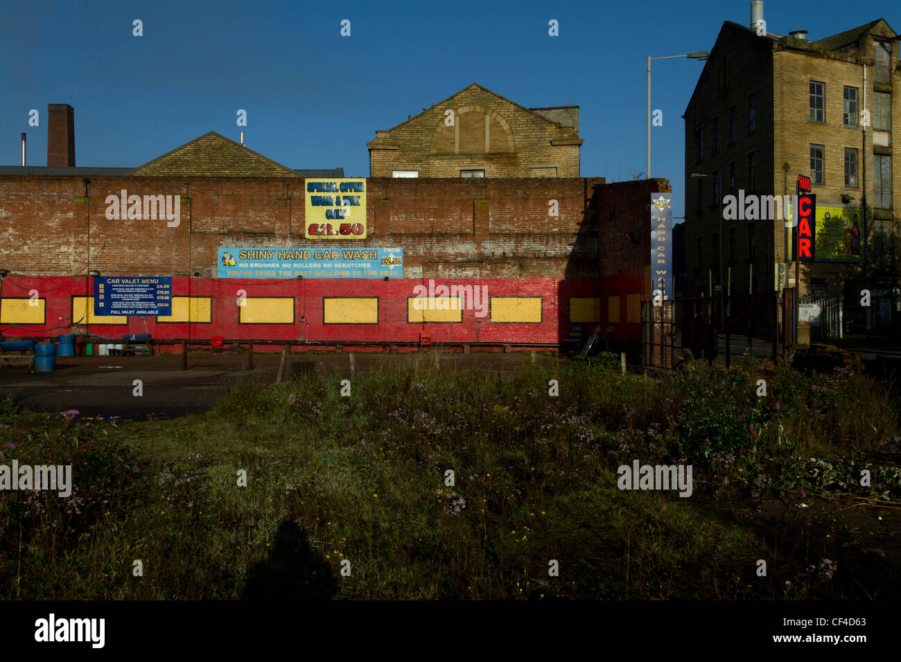 Shiny Hand Car Wash, Thornton Road, Bradford City Centre Stock Photo