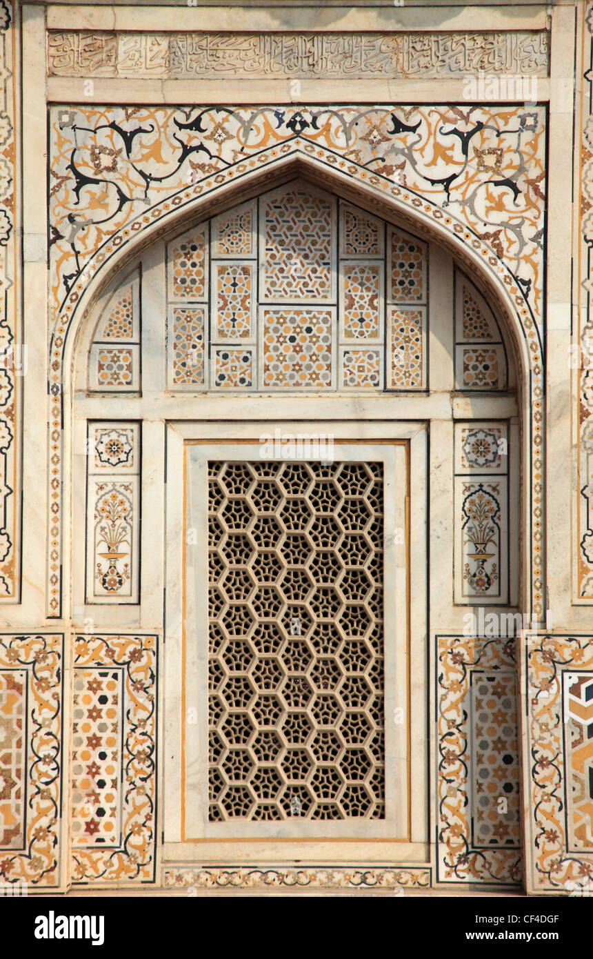 India, Uttar Pradesh, Agra, Itimad-ud-Daulah, pietra dura, marble inlays, Stock Photo