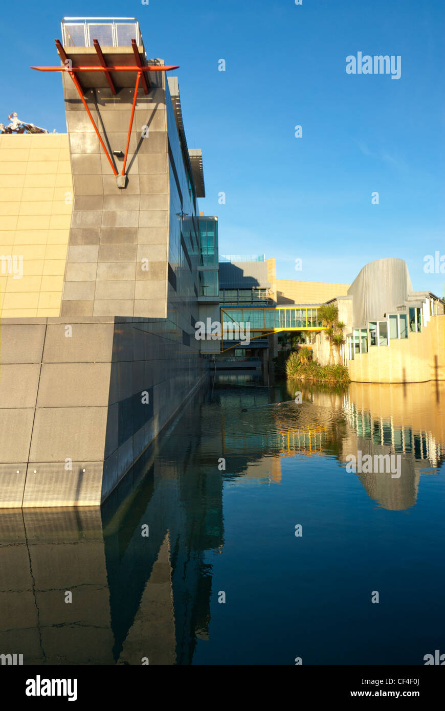 Te Papa, the national museum of New Zealand, Wellington, and the Wellington waterfront. Stock Photo