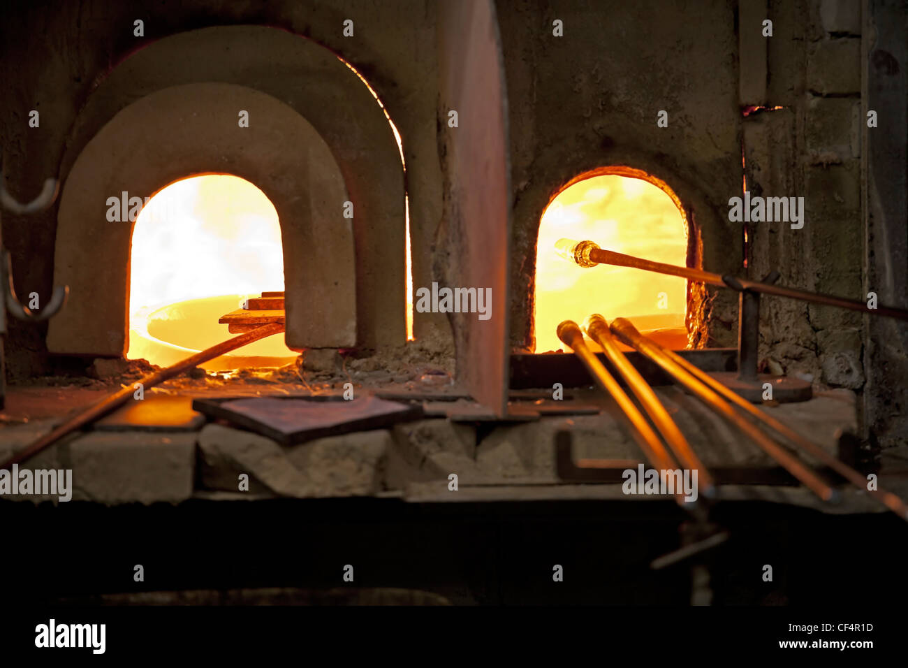 Murano glass blowing furnace hires stock photography and images Alamy