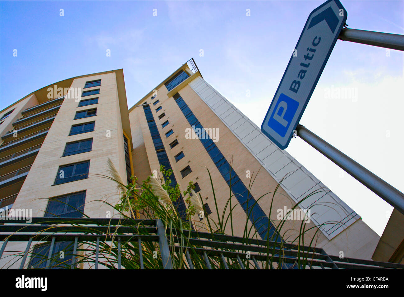 New apartment buildings on the Gateshead Quayside Stock Photo Alamy