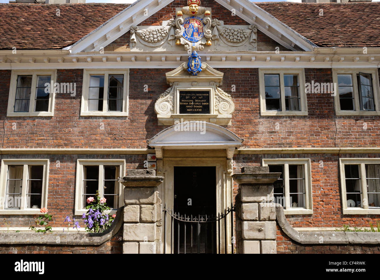 The Matron's College, built in 1682 to provide a sheltered home for ten widows of clergy from the Diocese of Salisbury and Exete Stock Photo