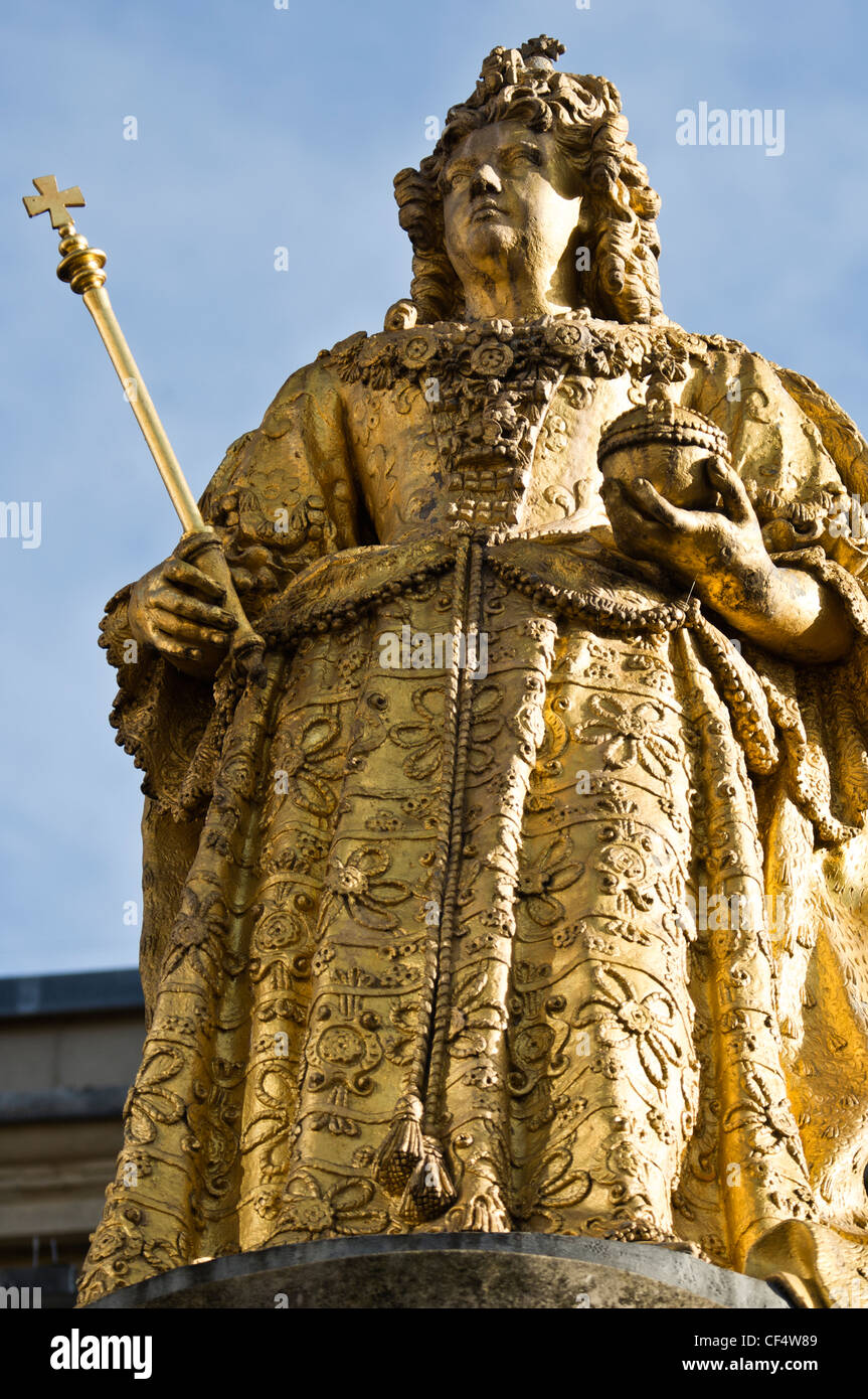 Lead statue uk hires stock photography and images Alamy