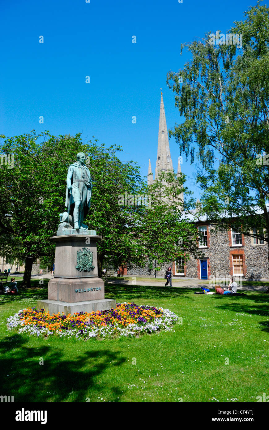 Bronze statue of the Duke of Wellington in Cathedral Close. Stock Photo