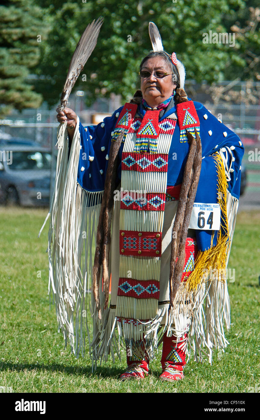 Blackfoot indian hi-res stock photography and images - Alamy