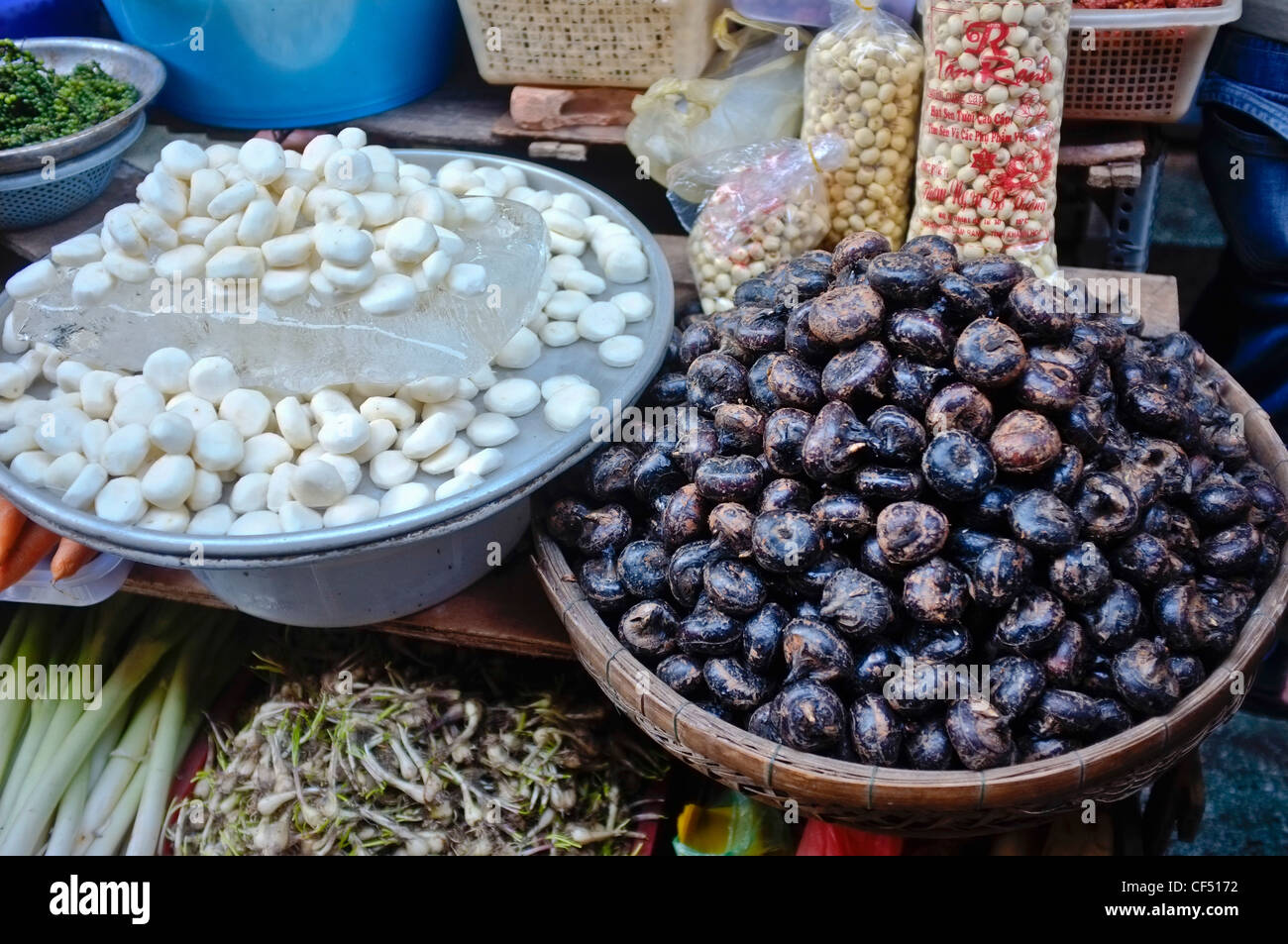 Water chestnuts for sale, Binh Tay market, Ho Chi Minh City, Vietnam Stock  Photo - Alamy