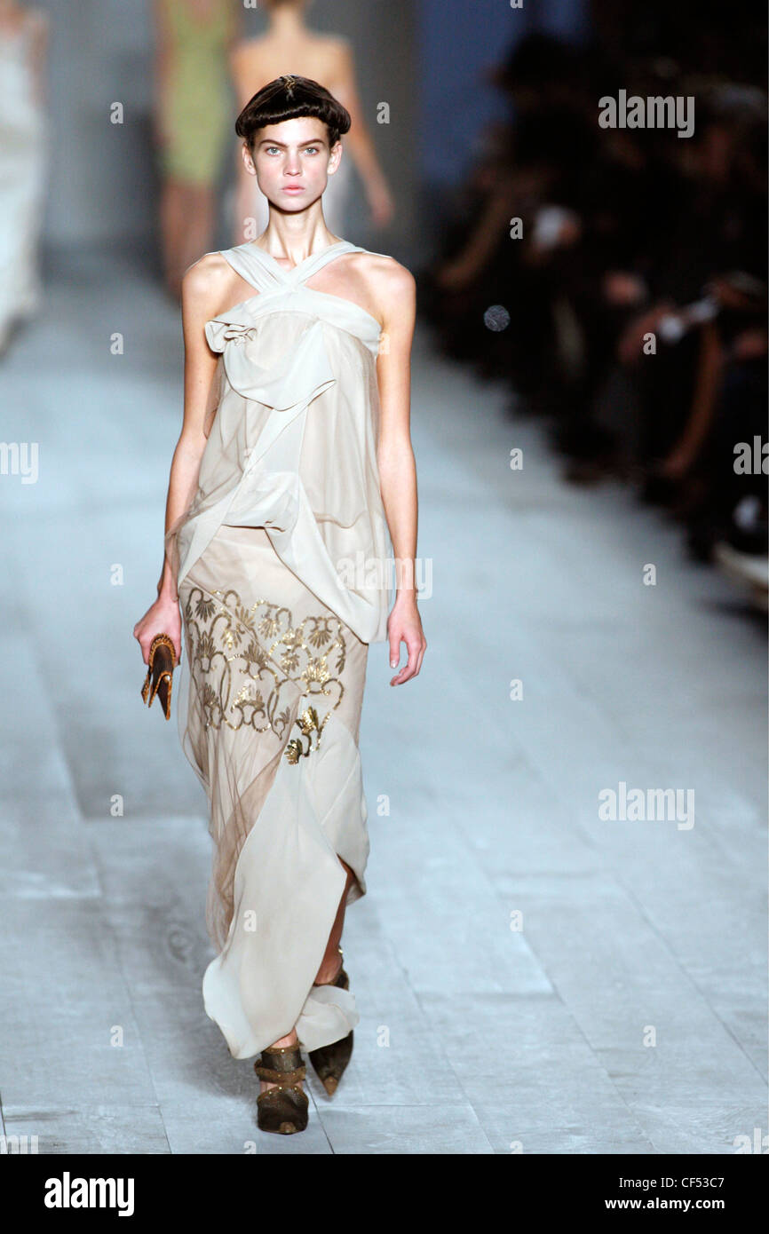Christian Dior Paris Spring Summer Ready to Wear Model brunette monk ...