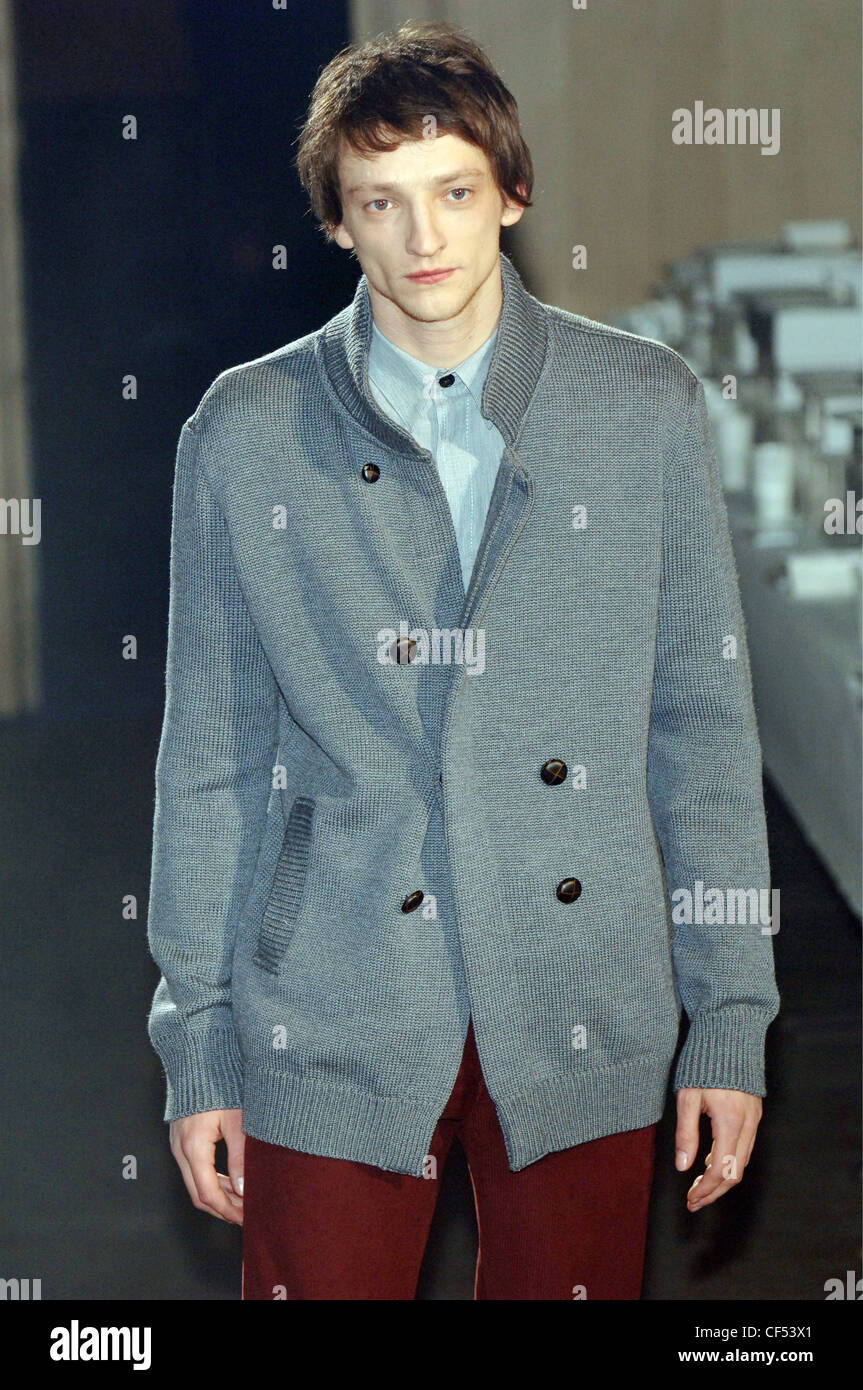 Stefan Schneider Menswear Paris Ready To Wear Model Brown Hair
