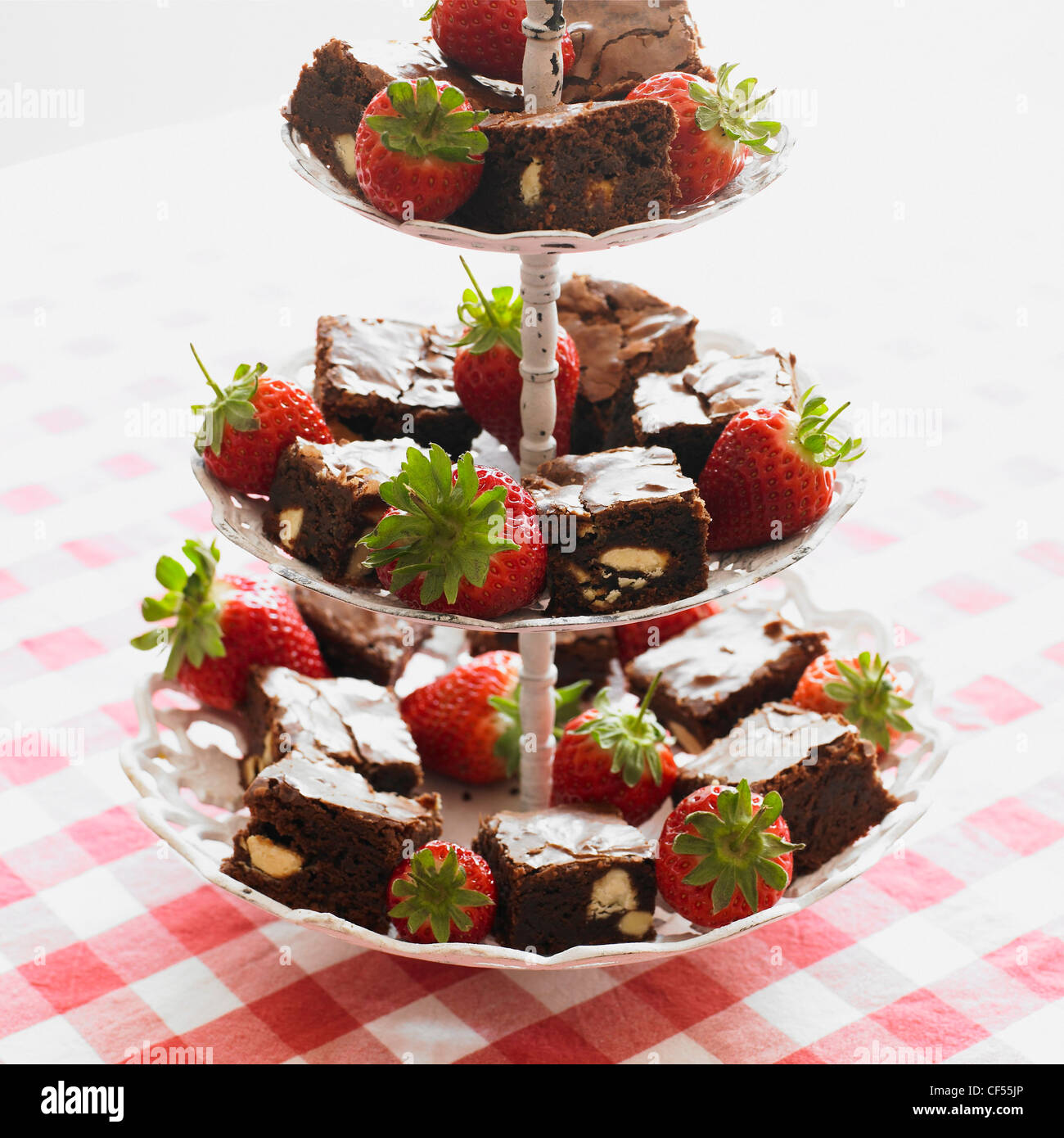 White Decorative Metal Three Tier Cake Stand Small Square Slices