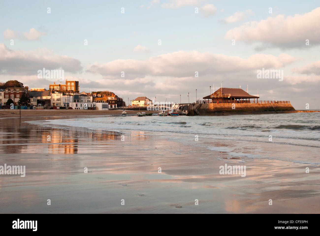 Viking Bay Broadstairs Stock Photo Alamy