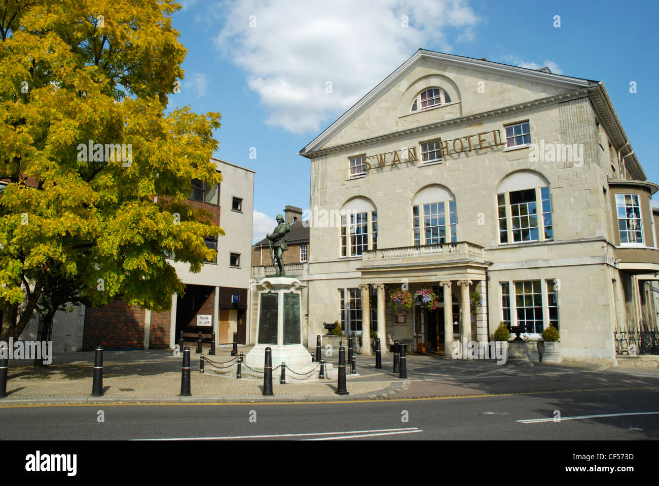 Looking across the road to the Swan Hotel in Bedford. Stock Photo