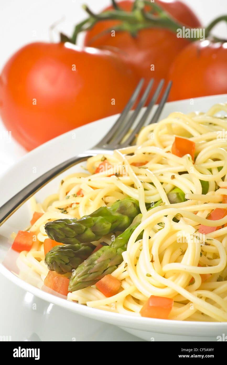 natural fresh spaghetti tomato sauce and asparagus Stock Photo Alamy