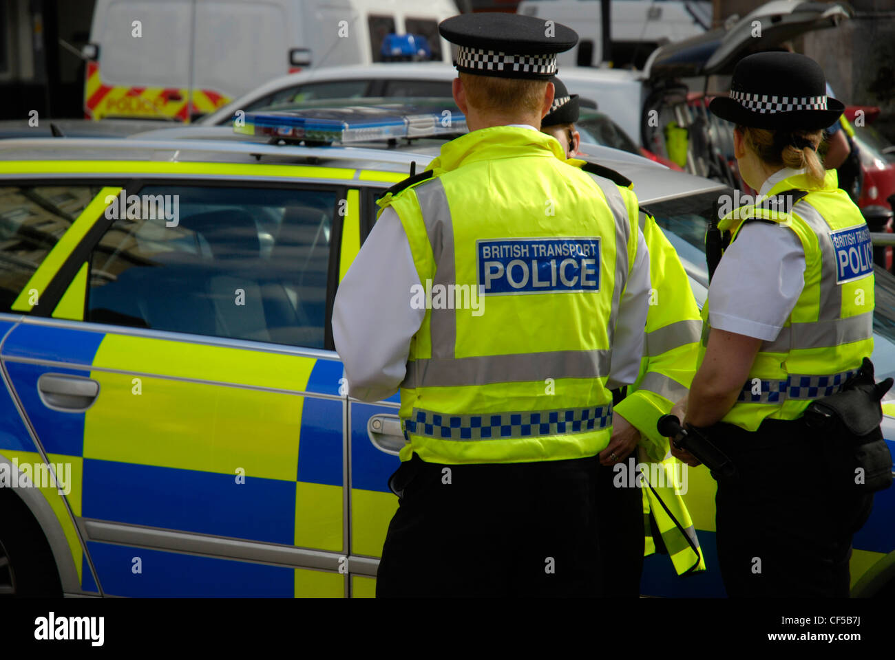 British transport police officers hi-res stock photography and