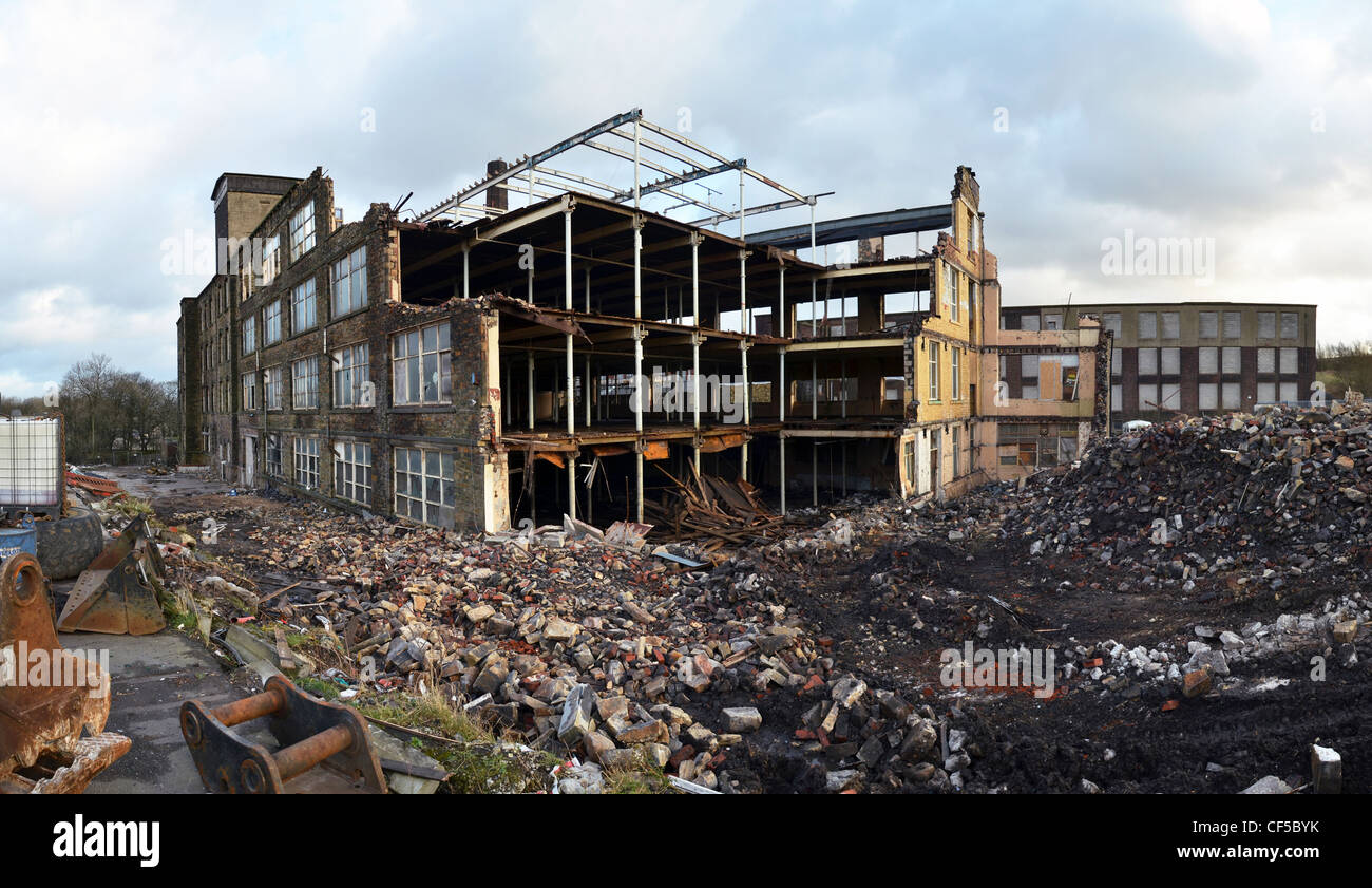 Demolition of Vine Mill, Oswaldtwistle Stock Photo Alamy