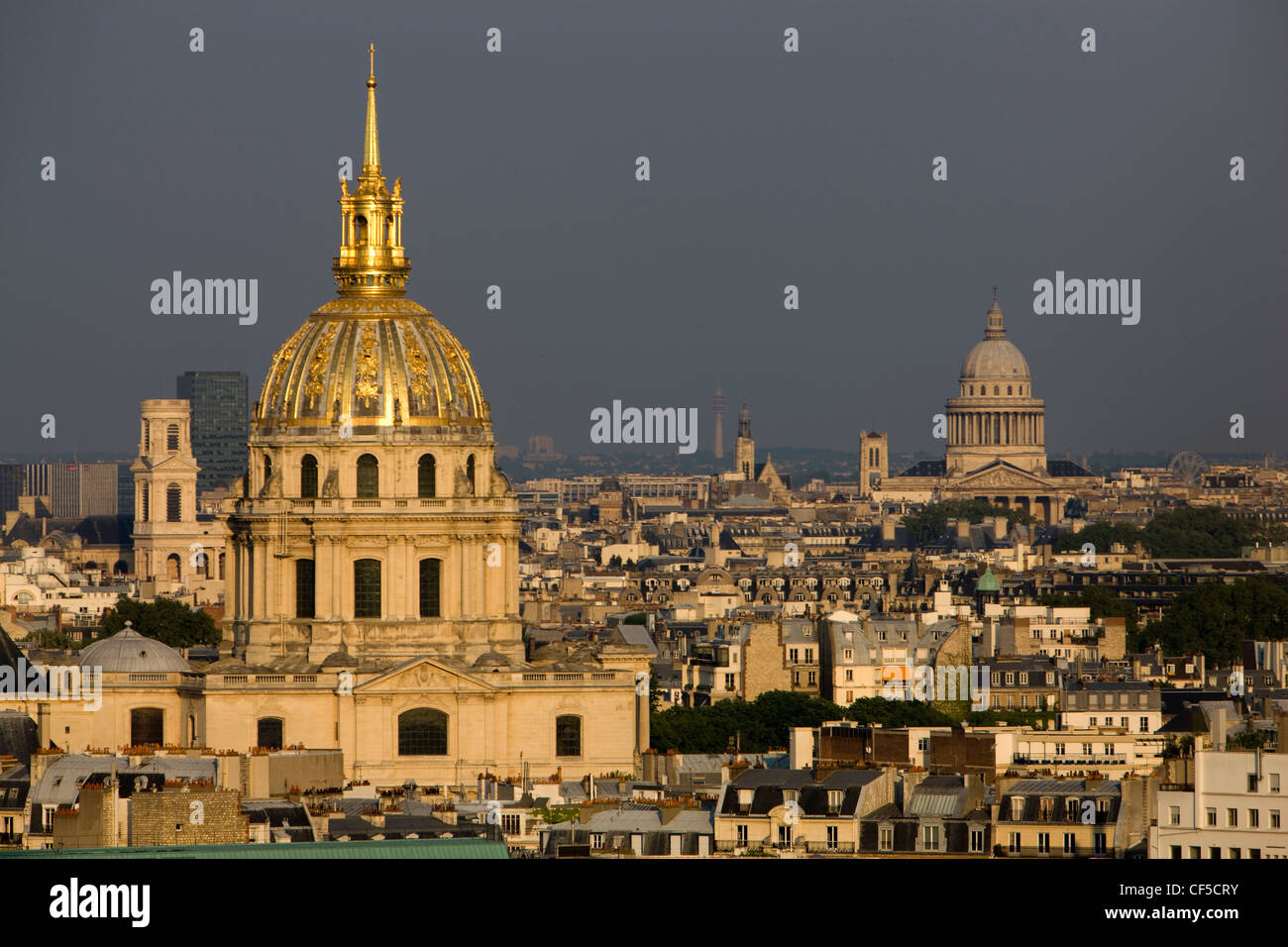 The golden dome of Les Invalides, known as The Dôme des Invalides, in Paris Stock Photo