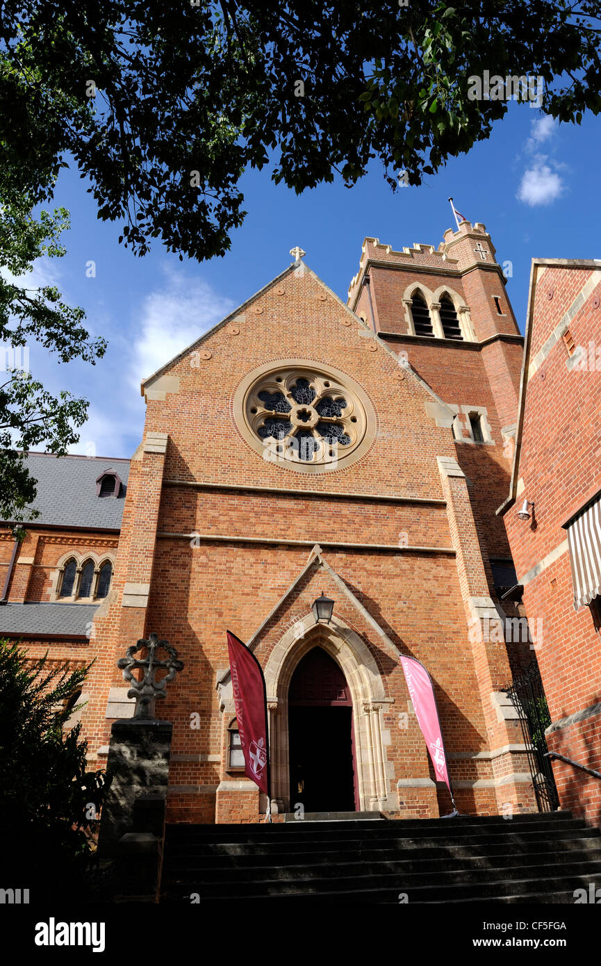 Perth cathedral hi-res stock photography and images - Alamy