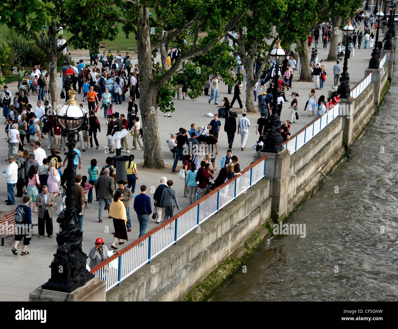 A view down toward Jubilee Gardens on the South Bank. Stock Photo