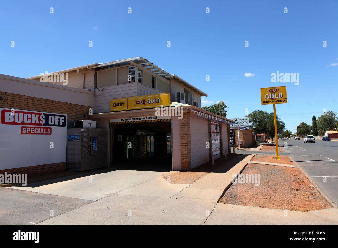 A drive through bottle shop (liquor store or off licence) in Boulder, Western Australia