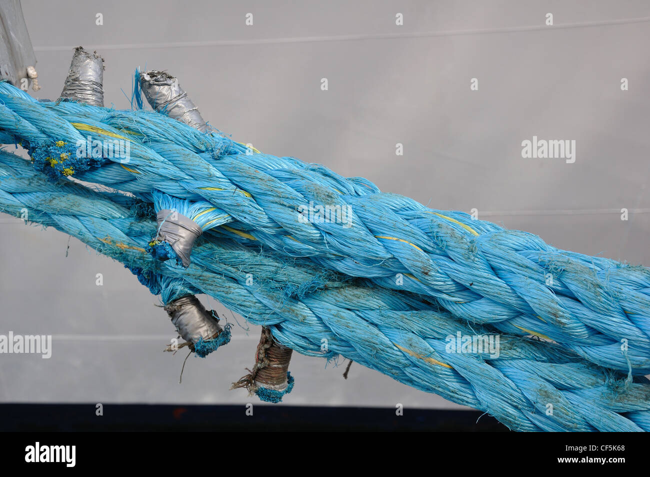 Cruise ship ropes Stock Photo - Alamy