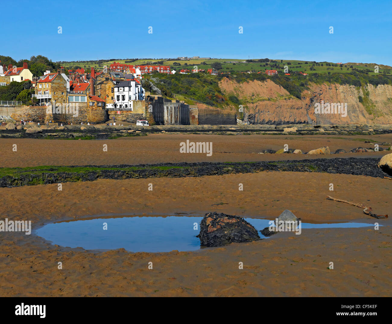 The beach and fishing village of Robin Hoods Bay, the busiest smuggling community on the Yorkshire coast during the 18th century Stock Photo