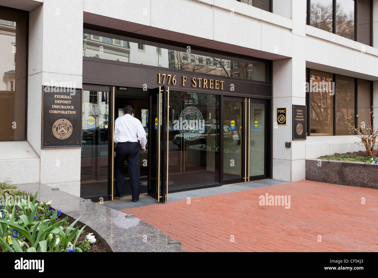 FDIC headquarters building front - Washington, DC USA Stock Photo