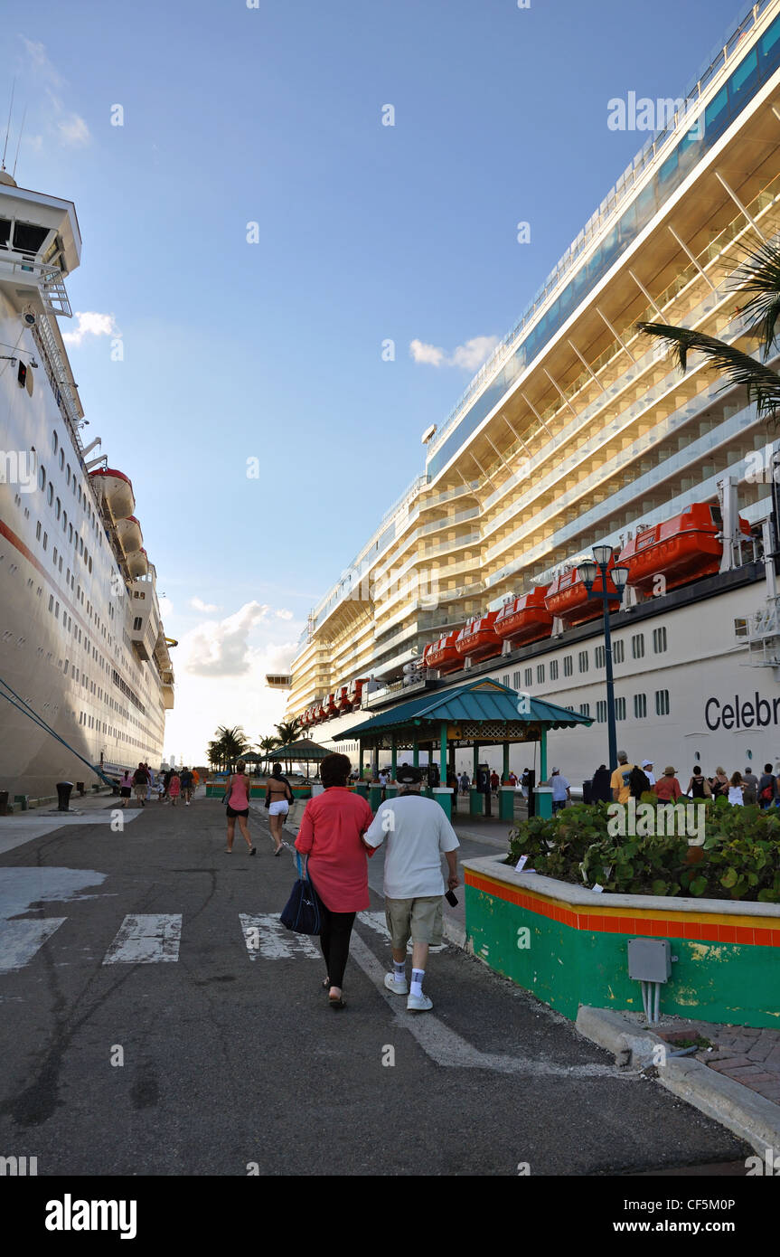 Cruise ships docked in Nassau, Bahamas Stock Photo Alamy