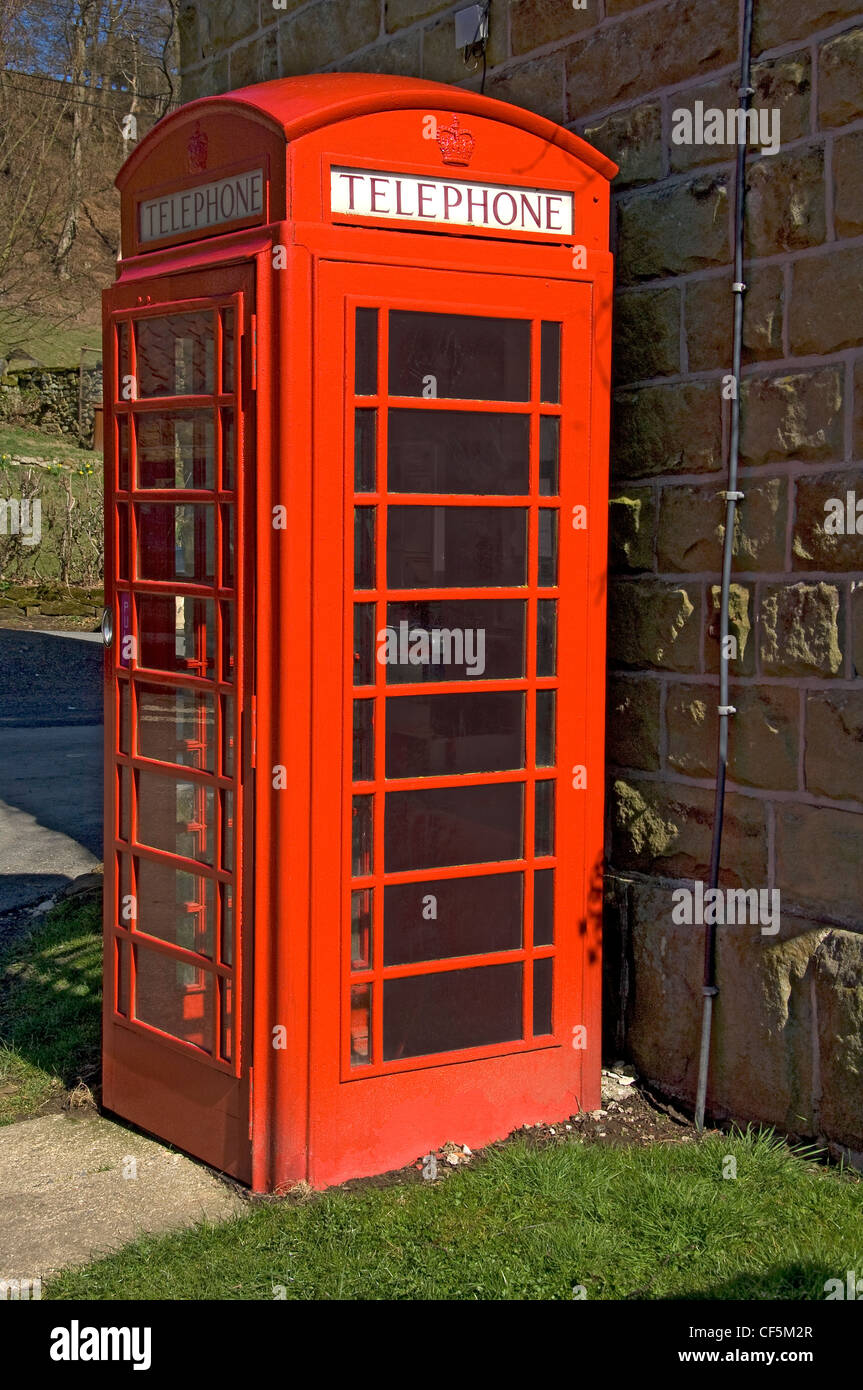 A traditional red telephone box Stock Photo Alamy