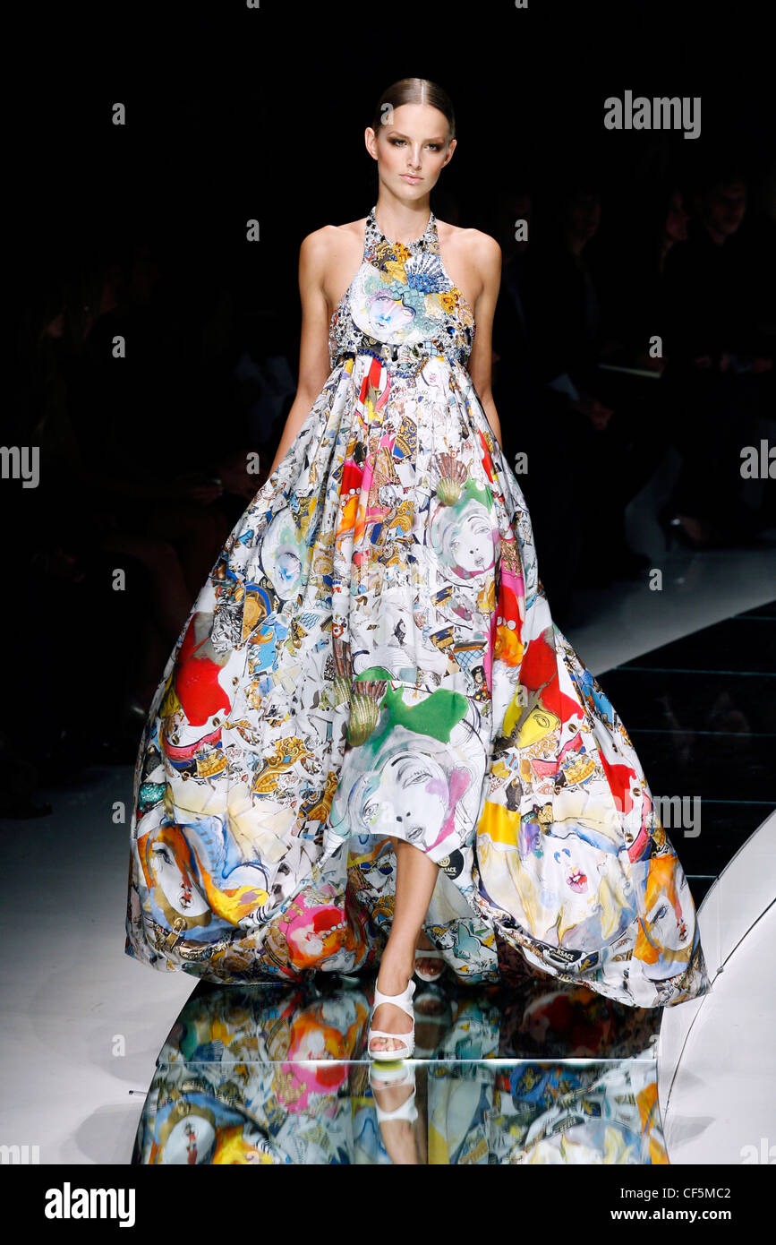 Versace Milan Ready to Wear Spring Summer Voluminous multicoloured ...