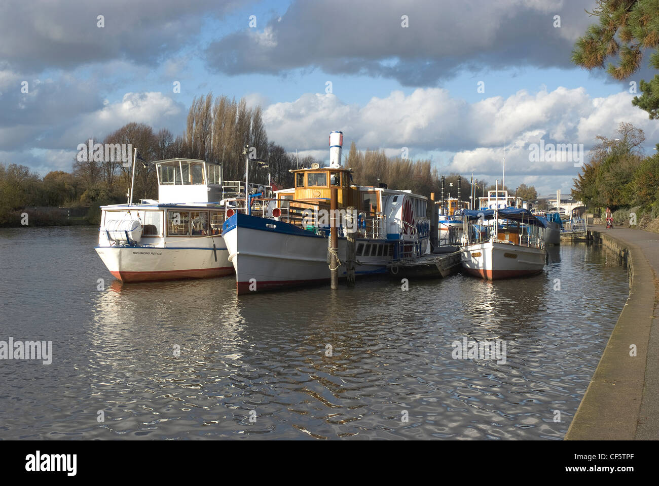 Yarmouth belle paddle boat hires stock photography and images Alamy