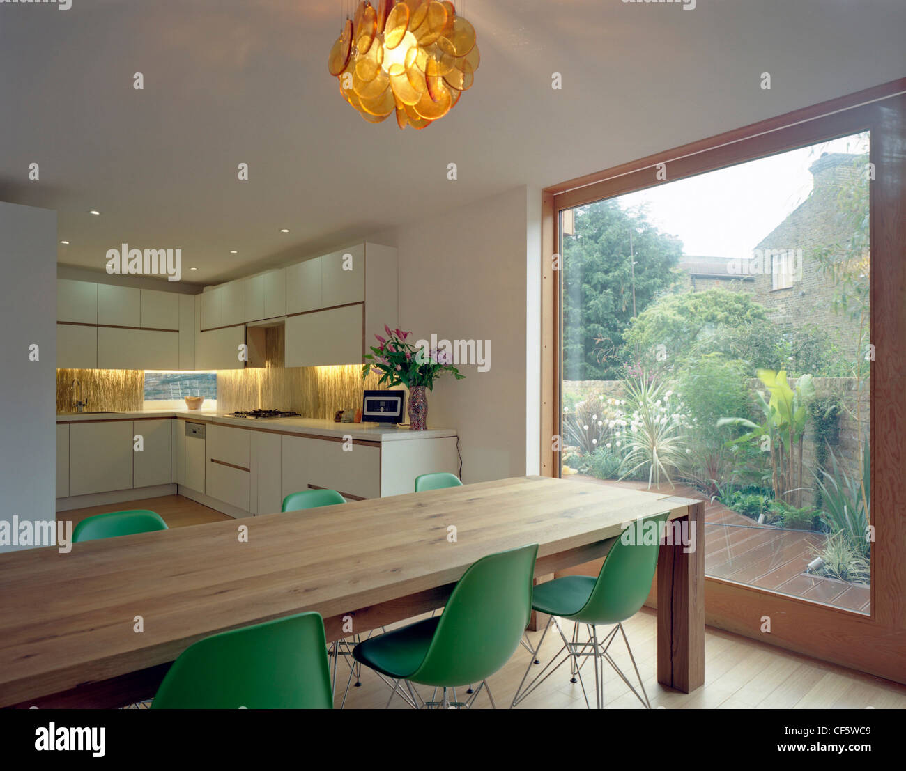 Glass and Timber House The Glass and Timber house in Dulwich, London