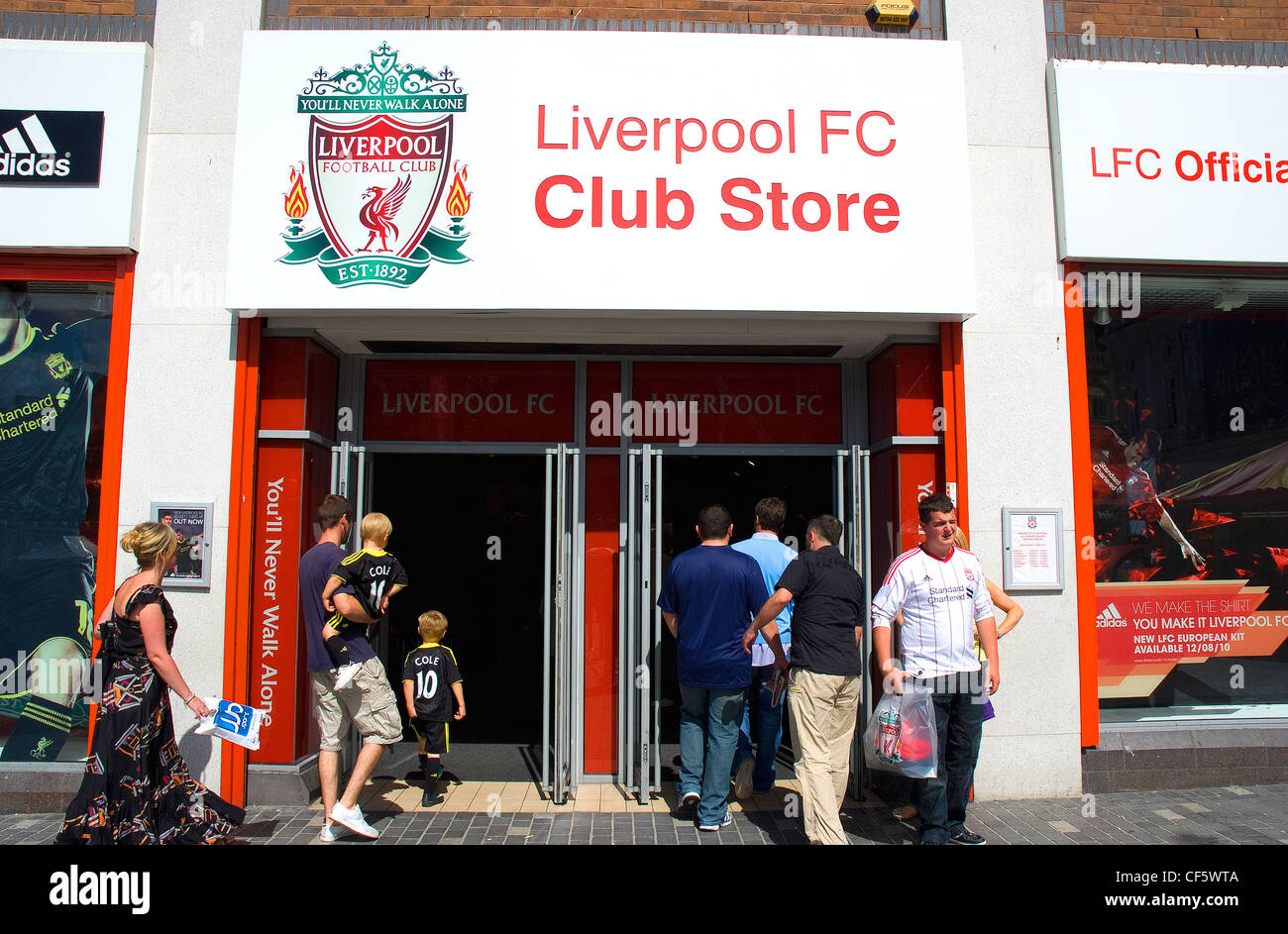 People entering and leaving the Liverpool FC Club Store. Stock Photo