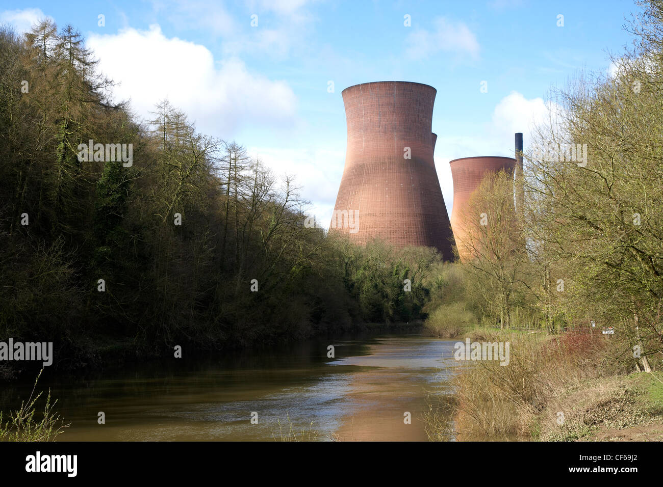 The cooling towers of Ironbridge Power Station from the River Severn. Stock Photo