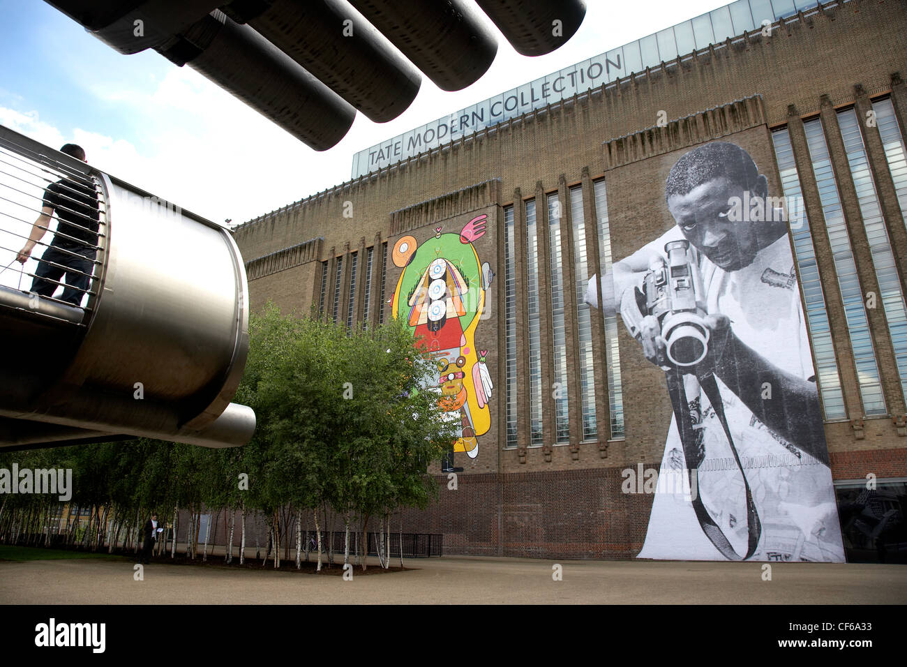 Graffitti art on the exterior of Tate Modern. Stock Photo