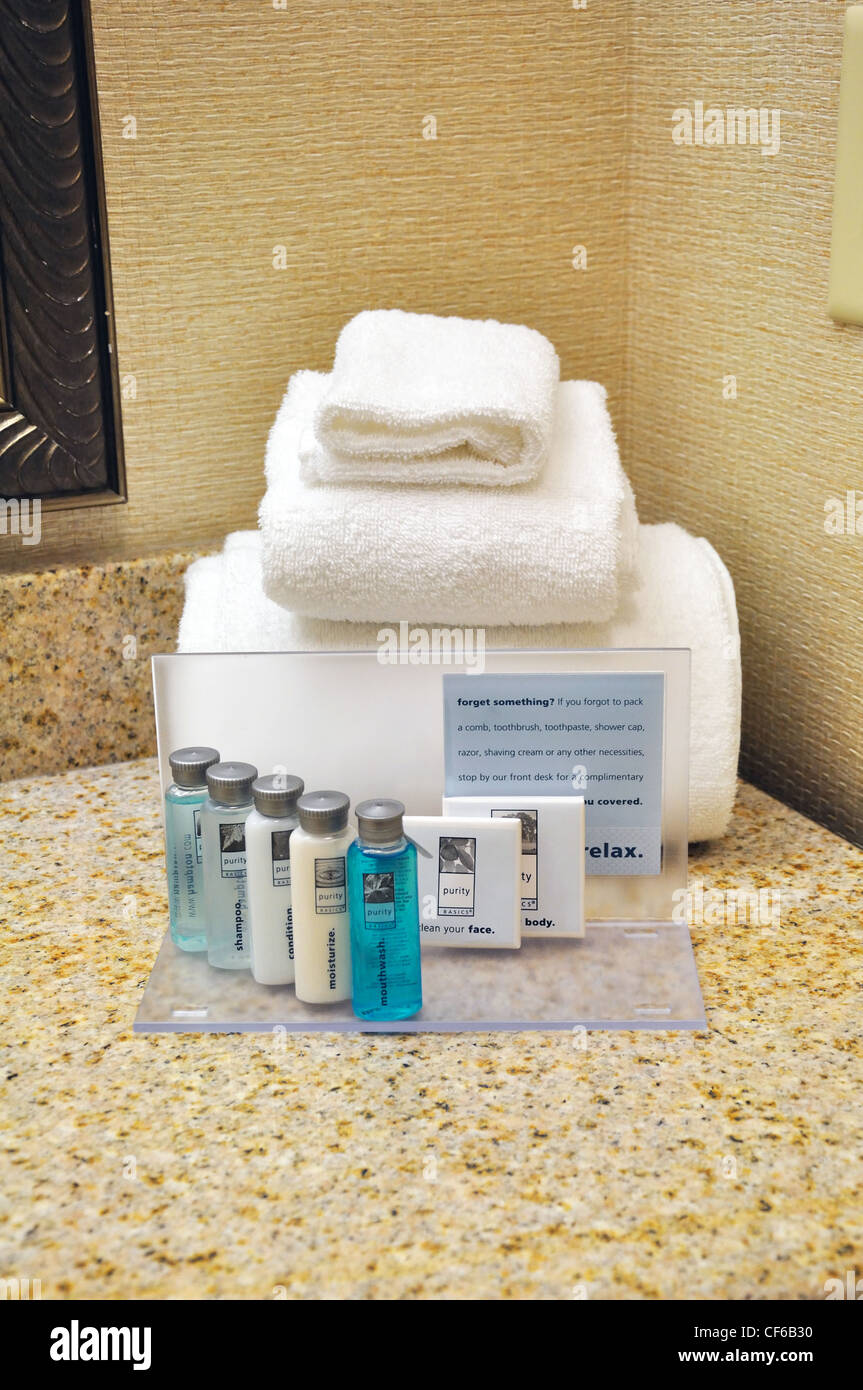 Hilton hotel bathroom, USA Stock Photo - Alamy
