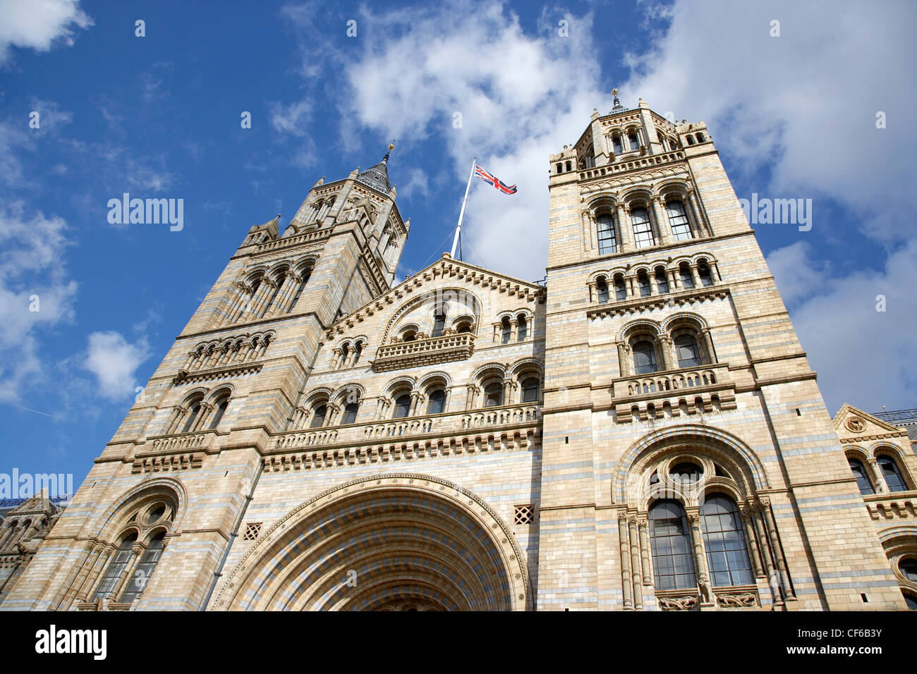 Natural history museum in south kensington hi-res stock photography and ...