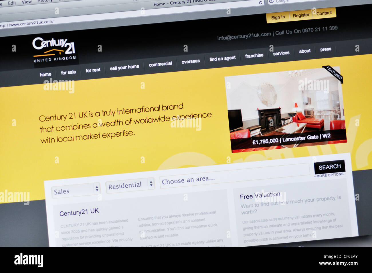 CENTURY 21 to find real estate company website Stock Photo